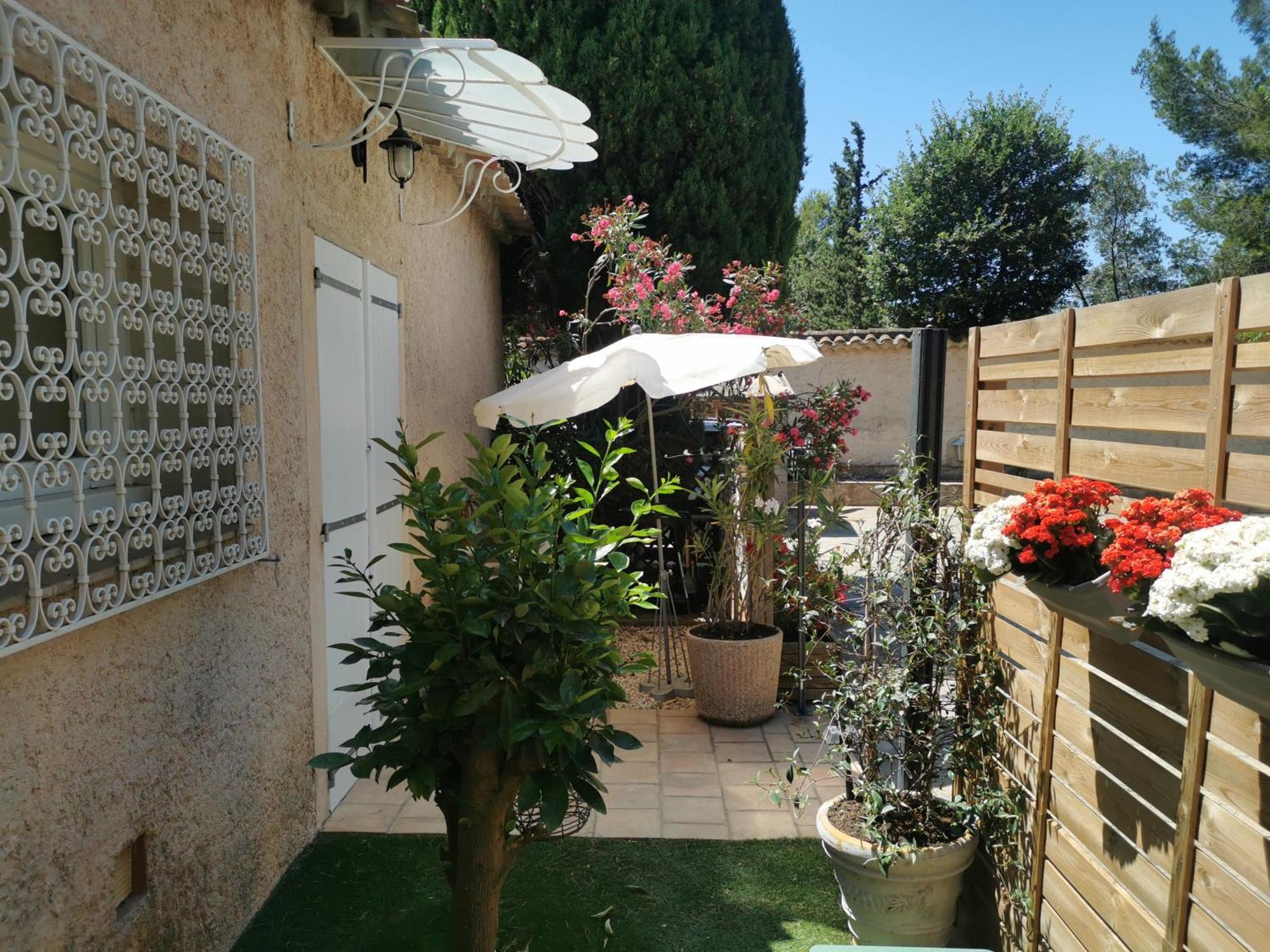 Lili La Seyne-sur-Mer Exterior foto